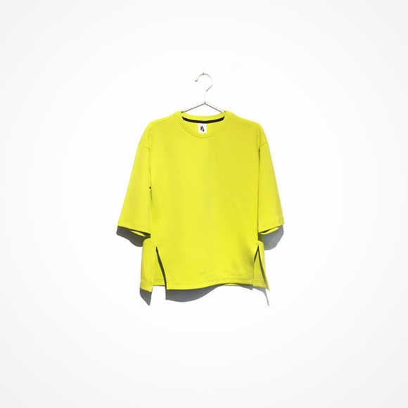 NikeLab Essentials Top in Volt Yellow - Picture 2 of 5
